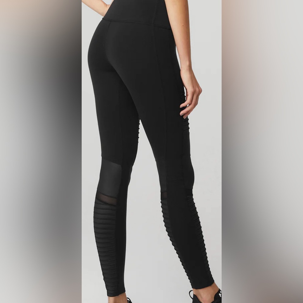 Alo High Waist Moto Mesh/Satin Detailing Black Leggings Size Small - Picture 3 of 5